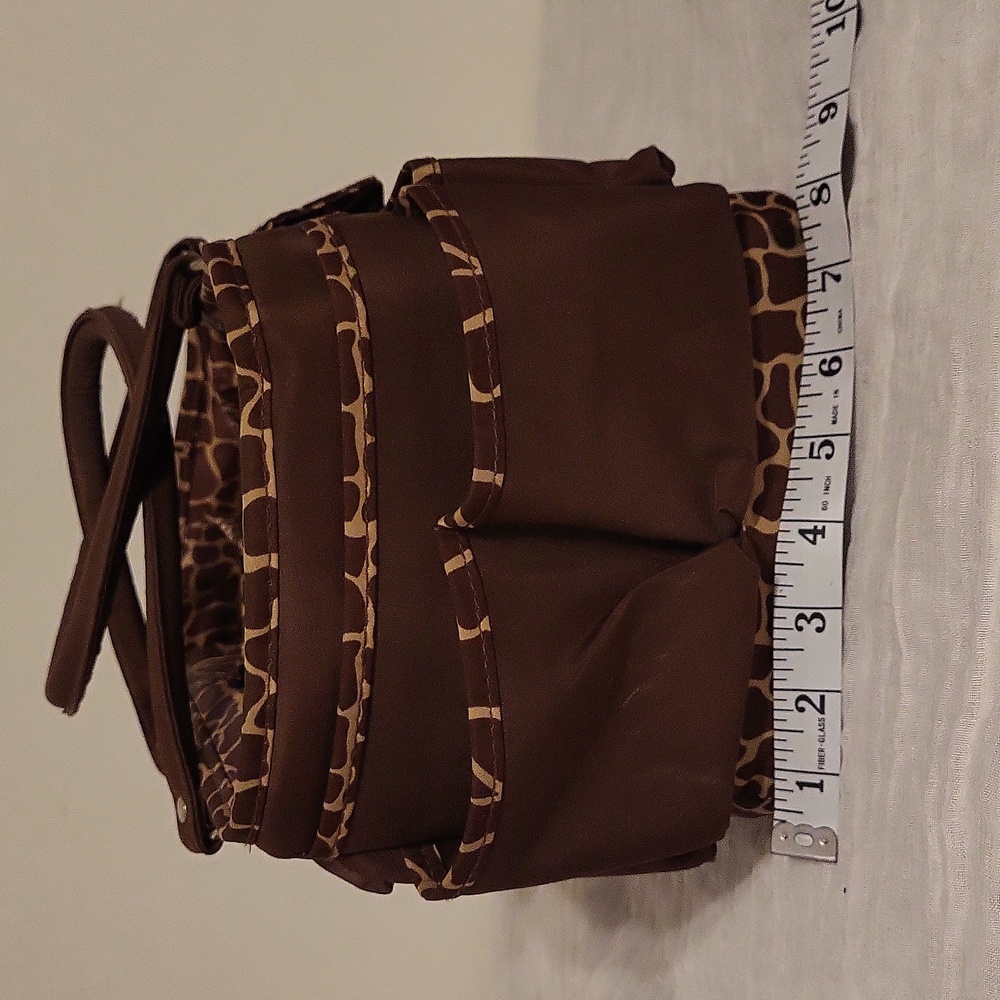 Brown Giraffe Print Craft Organizing Bag - Picture 6 of 13